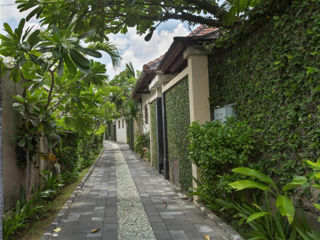 Disini Luxury Spa Villas-Chse Certified Seminyak Exterior foto